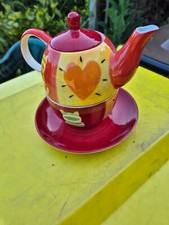 Tea for one Teetasse,Teekanne mit Untertasse Herzdekor :Cha Cult Fine Ceramics