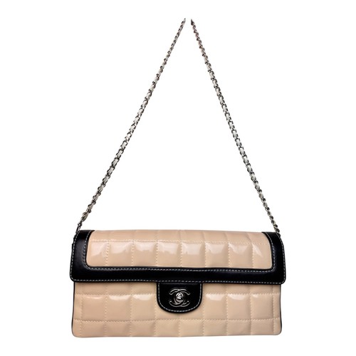 Chanel chocolate bar east west - east,