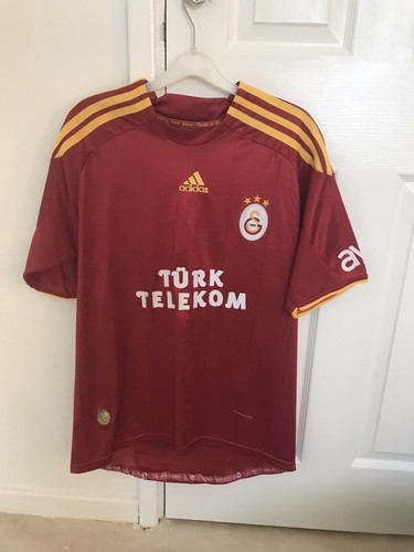 Galatasaray red away - away,