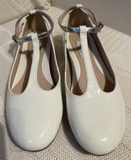 Clarks Narrative T-Strap flache Schuhe Gr. 37 Kommunion, Firmung, Brautmädchen