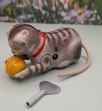 Katze mit Ball Georg Köhler