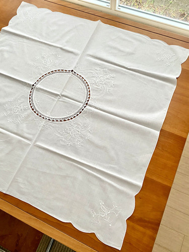 Kleine alte tischdecke - kleine,