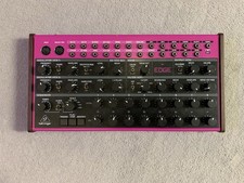 Behringer Edge Semi-Modularer