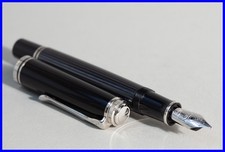 2015 STRESEMANN PELIKAN