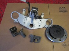 KAWASAKI ZR 550 ZEPHYR 1991-99 SCHLOSSSATZ MIT OBERER GABELBRÜCKE ZÜNDSCHLOSS