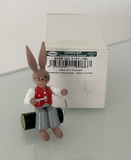 687/26 Sitzender Hase