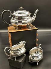 Zeitloses versilbertes 3-teiliges Teeservice um circa 1930 ? - Guter Zustand