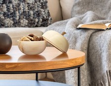 Apfeldose aus Zirbenholz Holz Deko   Holzschale mit Deckel Plätzchendose