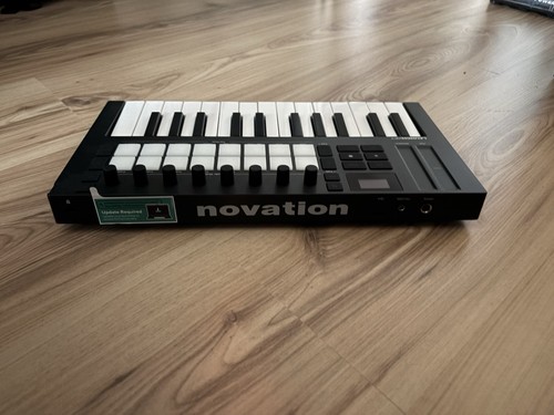Novation launchkey mini - 25, mk4