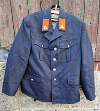 Uralte Uniformjacke der