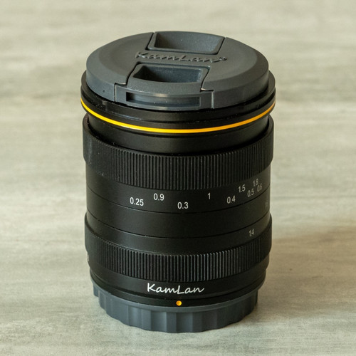 Kamlan 28mm sony e - f/1.4,