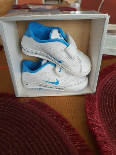 Nike first court - tradition, lea