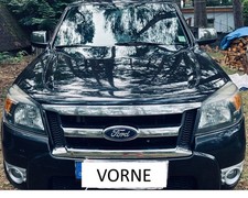 Schwarzer Ford Ranger Pickup XLT Limited Modell 2011 mit Laderaumabdeckung