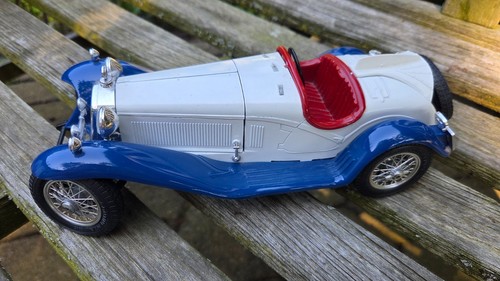 Modellauto bburago alfa romeo - bburago,