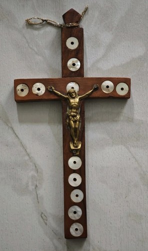 Sakrales holz kreuz mit - sakrales,