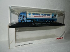 Volvo FH 16 XL Euro Planensattelzug Grizzly Snow Grip Herpa
