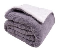 Flauschige Wohndecke in Lammfelloptik 150 x 200 cm Uni Grau-Weiß