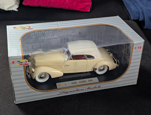 Signature models 1936 cord 810 - 1936,
