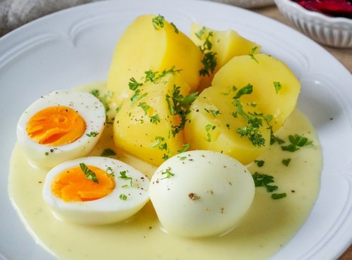 Halbe eier senfsoße - senfsoße, oder