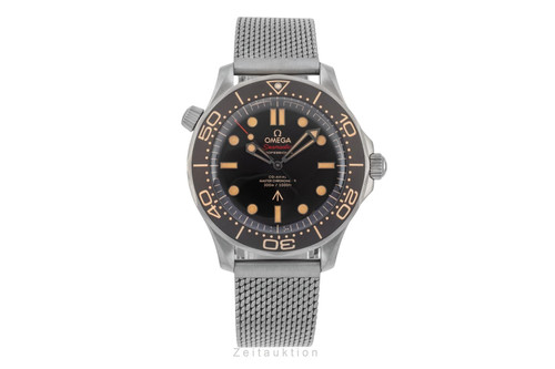 Omega seamaster james - omega,