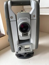 Trimble SPS610 5" DR Std 2,4 GHz Roboter Totalstation Vermessung SPS Serie