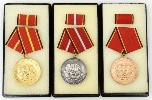 Satz verdienstmedaille der nva - verdienstmedaille,
