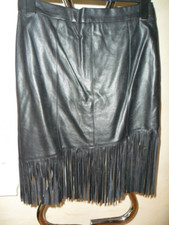 Kunstleder-Rock mit Fransen schwarz Gr. 40 NEU