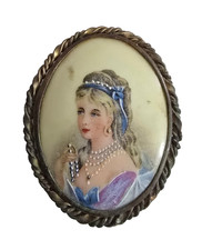 Vintage Limoges Brosche Frau