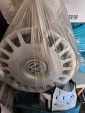 VW Radkappen PA66M15  Beschreibung lesen!