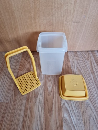Tupperware 1330