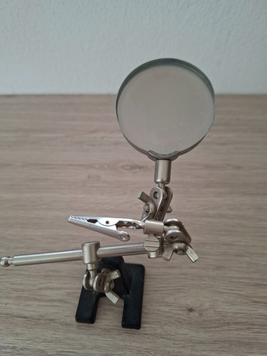 Standlupe mit objekthalter - standlupe,