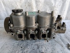 ZYLINDERKOPF DES MOTORS /