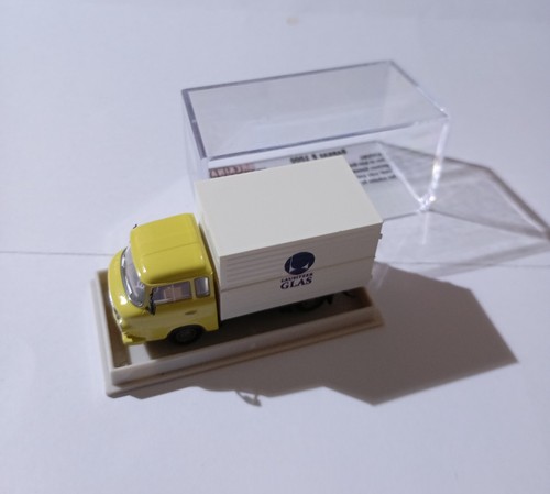 Brekina 1000 barkas - b,