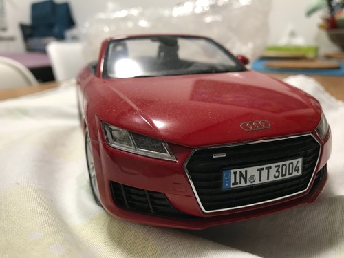 Minichamps dealer edition - 1:18,