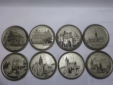 8 verschiedene Untersetzer der