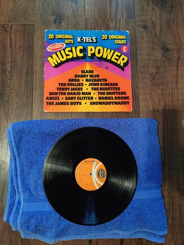 Retro plattenspieler - retro,