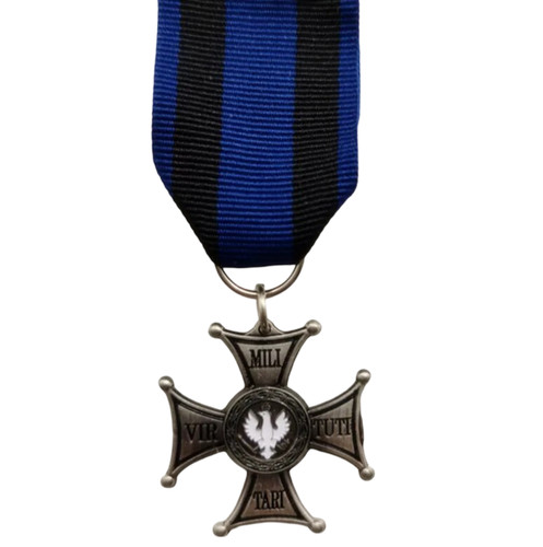 Virtuti militari für - militari",