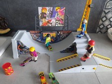 Playmobil 4414 Skatepark mit Skaterbahn, Skateboarder, Rollerblader, Halfpipe