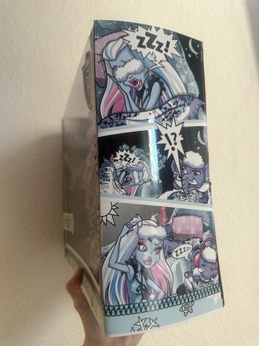 Abbey bominable monster - monster, high