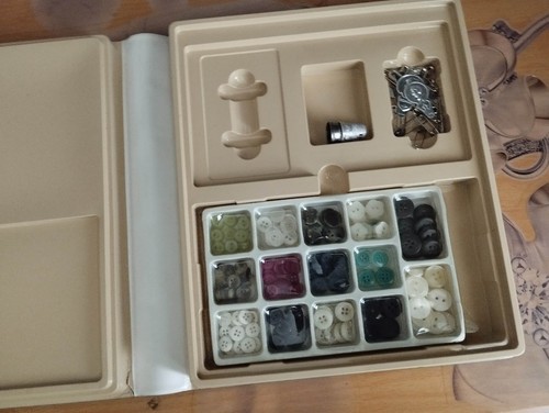 Knopfsammlung 70er jahre knopf - knopfsammlung,