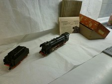 Märklin HO Dampflok F800 01 097-1952 Guss Tender Top Vitrine