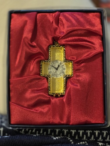 Vintage umhängeuhr kreuzform - umhängeuhr,