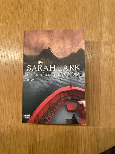 Sarah lark land der - im,