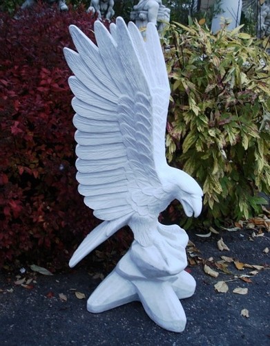 Steinfigur adler auf felsen - auf, felsen"