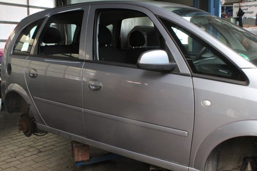 Tür vorn rechts opel meriva - tÜr,