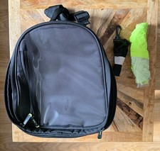 Givi EA143 Tankrucksack  21/27L Erweiterbar Tanklock