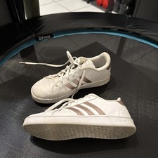 ADIDAS Edler Damen-Schuhe, in Weiß mit gold Gr. 37,5 - guter Zustand