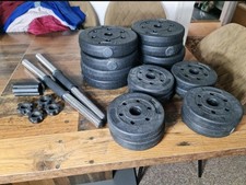 2in1 Hantelset – 30 kg Gesamtgewicht /  Multifunktionale Trainingsbank