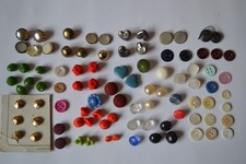 Konvolut alte kleine Knöpfe f. Puppenkleidung Basteln Zierknöpfe Vintage Deko
