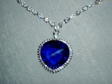 wunderschöne Heart of the Ozean Ocean Rose Titanic Rose Kristall Collier